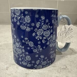 Chinoiserie Dark & Light BLUE FLORAL Rose 10 Strawberry Street BELLA Mug Toile